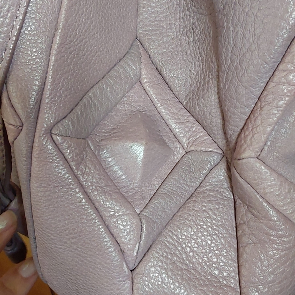 Elliott Lucca Leather Shoulder Bucket Bag - Picture 9 of 10